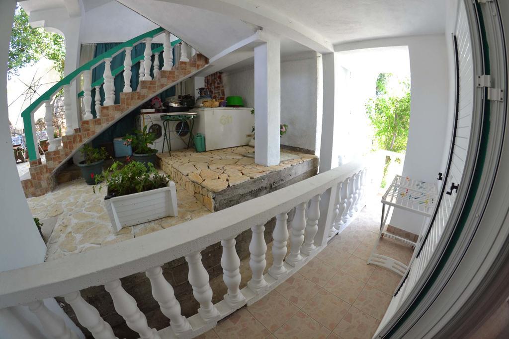 Apartmani Jenny I Tania Lopar Εξωτερικό φωτογραφία