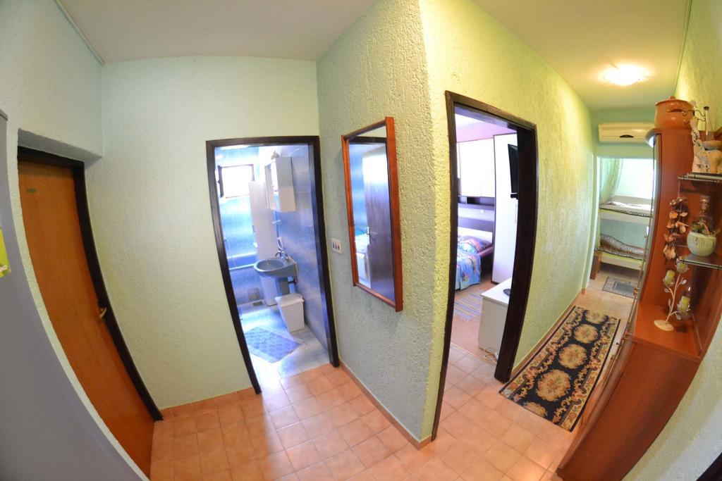 Apartmani Jenny I Tania Lopar Εξωτερικό φωτογραφία