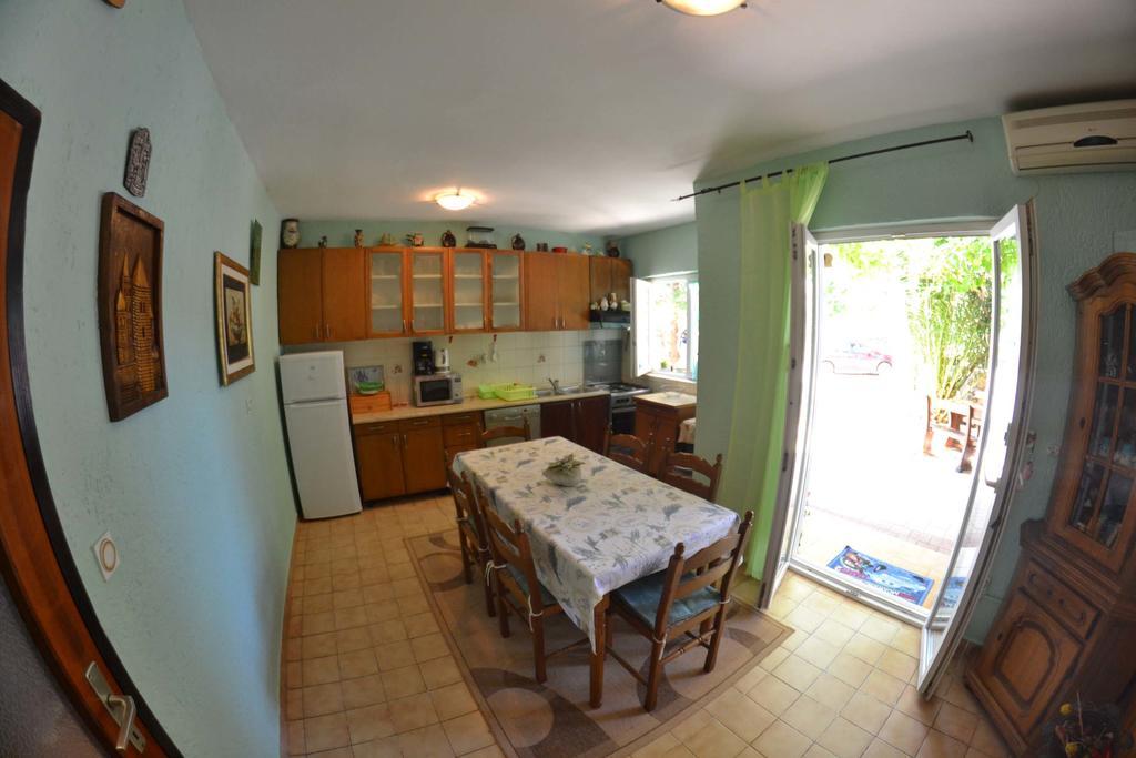 Apartmani Jenny I Tania Lopar Εξωτερικό φωτογραφία