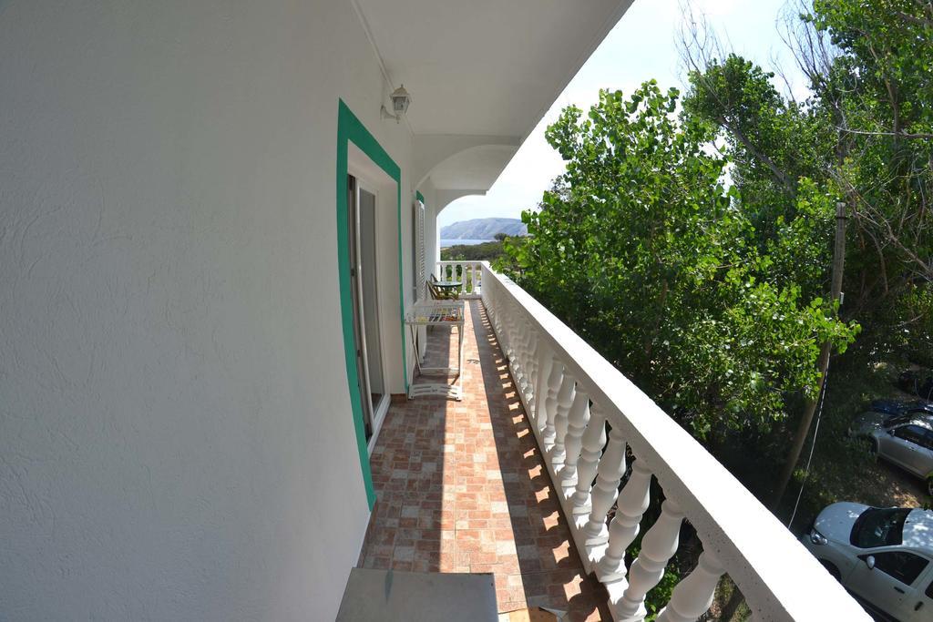 Apartmani Jenny I Tania Lopar Εξωτερικό φωτογραφία