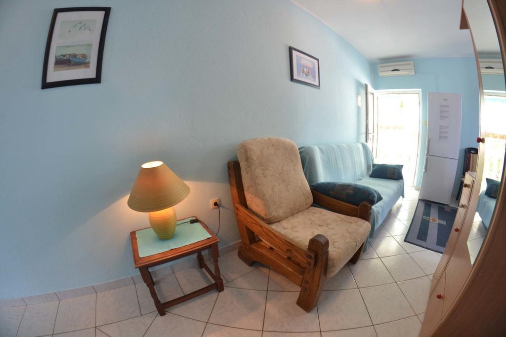 Apartmani Jenny I Tania Lopar Εξωτερικό φωτογραφία