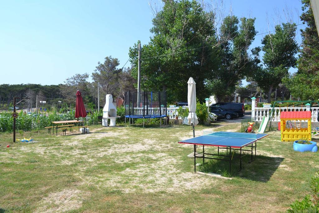 Apartmani Jenny I Tania Lopar Εξωτερικό φωτογραφία