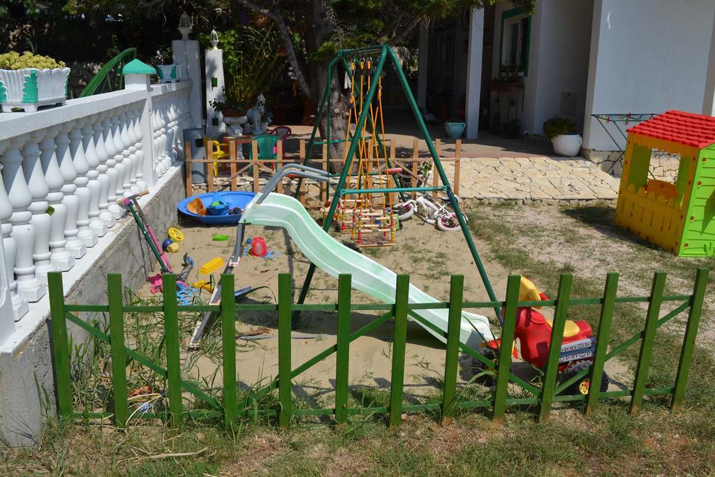 Apartmani Jenny I Tania Lopar Εξωτερικό φωτογραφία